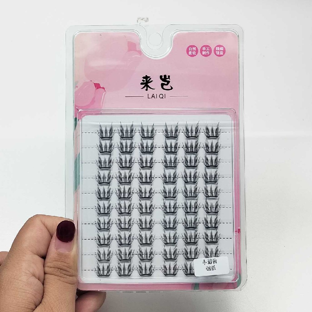 Glue-On Small Flake Cat Claw False Eyelashes